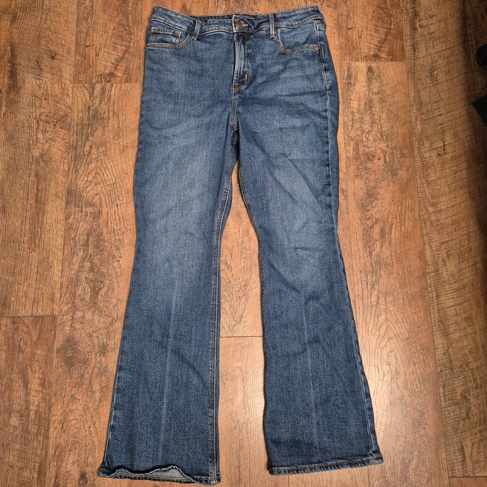 Old Navy Flare Jeans Womens 12 Extra High Rise Blue Denim Smooth Pockets